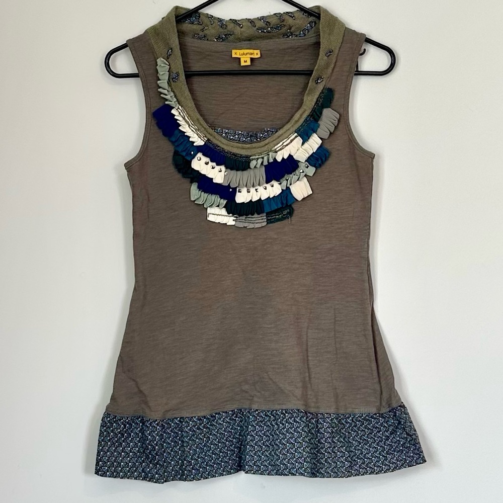 Lulumari Tan Tank Top with Blue and White Details - Size: Medium